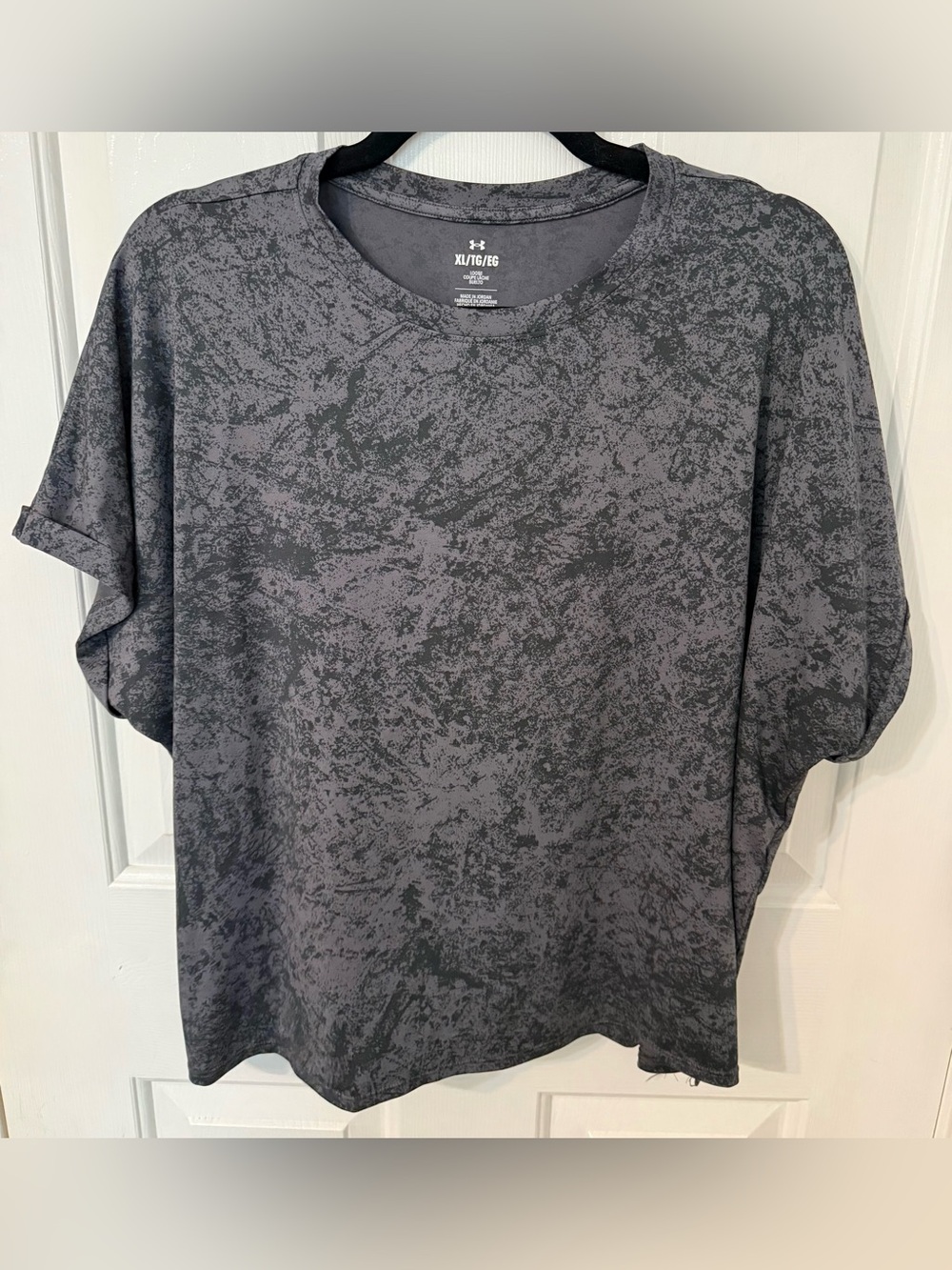 Under Armour Women’s XL Loose Fit Gray Black Camo Performance Athletic T-Shirt